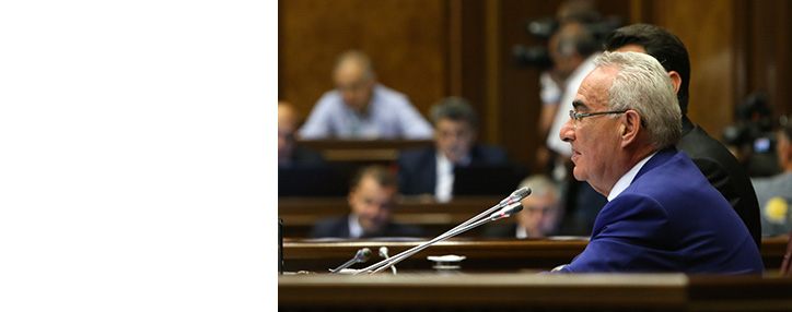 Спикер армянского парламента назвал монополии "желательным явлением" для государства