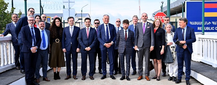 ԵՄ երկրների դեսպանները շրջայց են կատարել Մարգարայի անցակետում ԵՄ երկրների դեսպանները շրջայց են կատարել Մարգարայի անցակետում