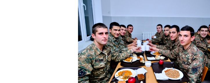 Արցախի զինծառայողների սննդի մատակարարումը վստահվել է «Երեմյան Փրոջեքթս» ընկերությանը (ՖՈՏՈ, ՎԻԴԵՈ)