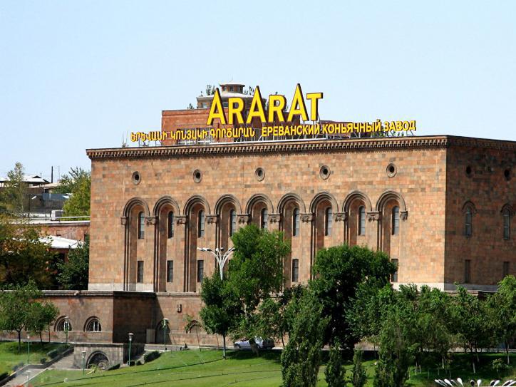 Greek president visits Yerevan Brandy Company Greek president visits Yerevan Brandy Company