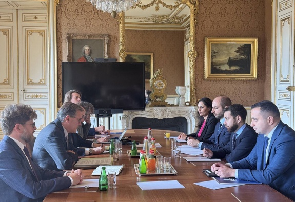 Փարիզում կայացել են Հայաստան–Ֆրանսիա քաղաքական խորհրդակցություններ․ երկու երկրները քննարկում են փոխգործակցության ամրապնդումն առանցքային ոլորտներում