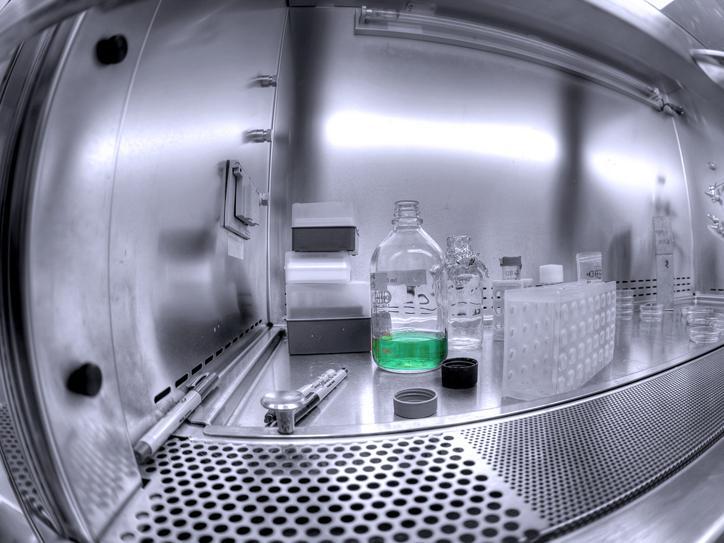 Нобелевская премия по физике 2013 присуждена за предсказание существования бозона Хиггса