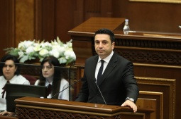 Вопрос удерживаемых в Азербайджане армян и военнопленных остается серьезной проблемой - Ален Симонян