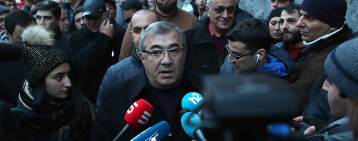 Экс-главу ФФА отпустили из полиции: он продемонстрировал разрешения на оружие