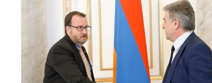 Посольство США заявило о том, что слова посла по ситуации в Армении были переведены неправильно