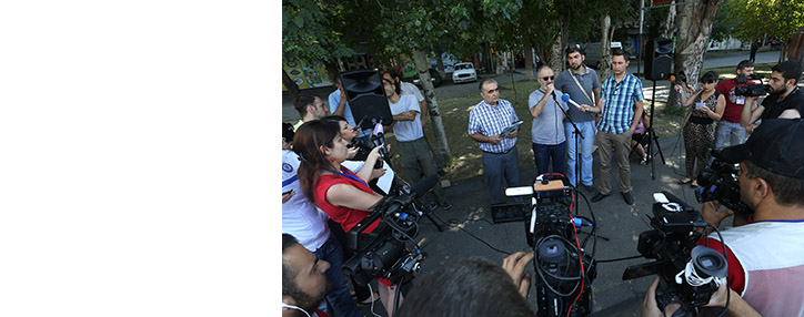 Rebels in Yerevan make tough statement Rebels in Yerevan make tough statement
