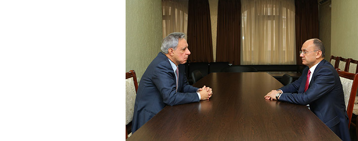 Սեյրան Օհանյանն ու Վարդան Օսկանյանը քննարկել են առաջիկա խորհրդարանական ընտրություններին առնչվող հարցեր Սեյրան Օհանյանն ու Վարդան Օսկանյանը քննարկել են առաջիկա խորհրդարանական ընտրություններին առնչվող հարցեր