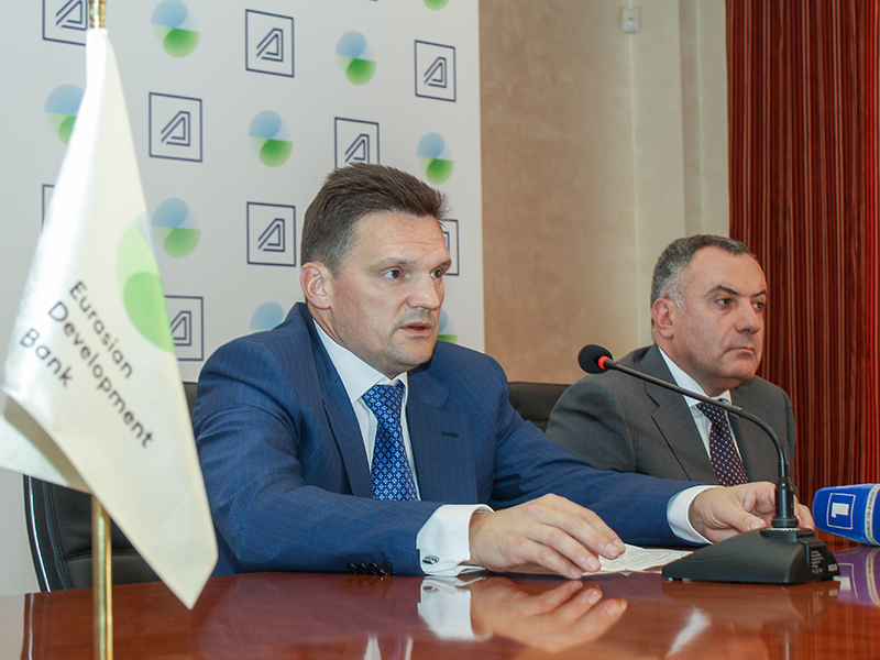 Eurasian Development Bank provides Ardshinbank with USD 20 million to support SMEs-16