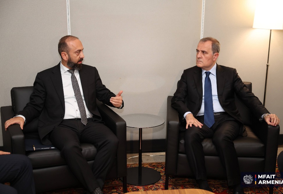  Armenia and Azerbaijan Discuss Unblocking Transport Links and Trade Cooperation