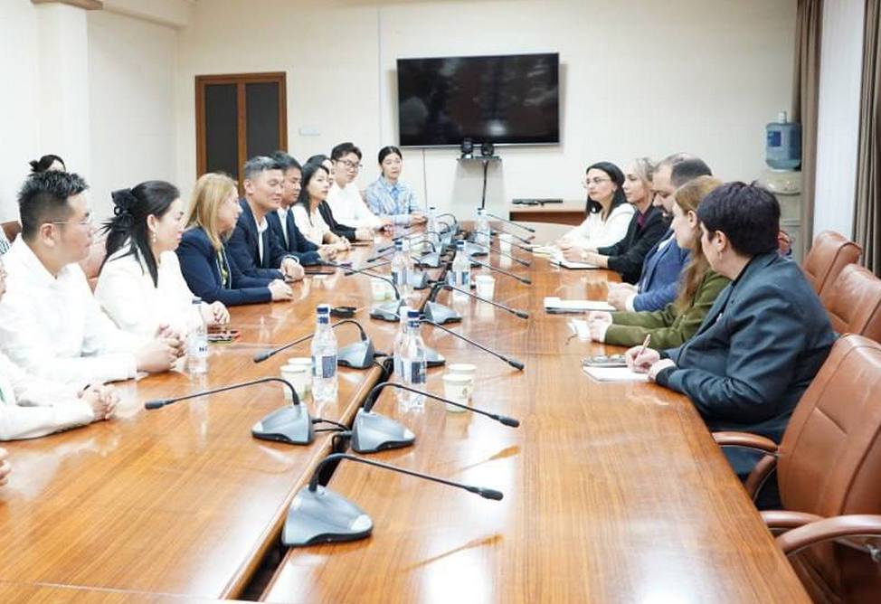 Հայաստանը Չինաստանին առաջարկել է ստեղծել համատեղ ձեռնարկություններ տեքստիլ արդյունաբերության ոլորտում Հայաստանը Չինաստանին առաջարկել է ստեղծել համատեղ ձեռնարկություններ տեքստիլ արդյունաբերության ոլորտում