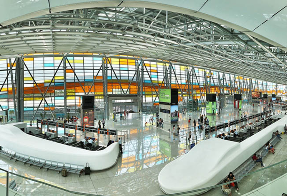 ՀՀ–ն մինչև 2067թ․–ը երկարաձգել է «Զվարթնոց» օդանավակայանի կոնցեսիոն ժամկետը, ներդրումները կկազմեն 425մլն դոլար