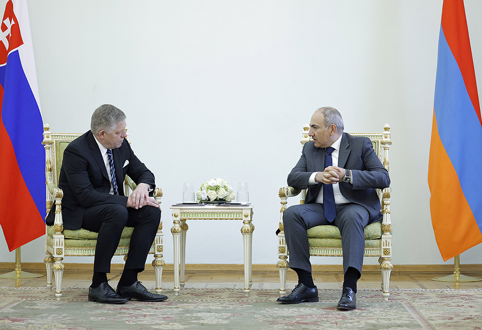 Pashinyan and Fico discuss development of trade and economic relations between Armenia and Slovakia