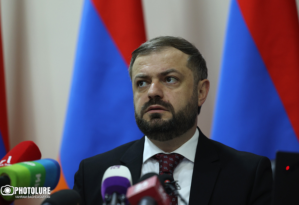 Armenia aims to connect itself with both EEU, EU, Arab, Asian and other markets by "numerous threads" - Papoyan Armenia aims to connect itself with both EEU, EU, Arab, Asian and other markets by "numerous threads" - Papoyan