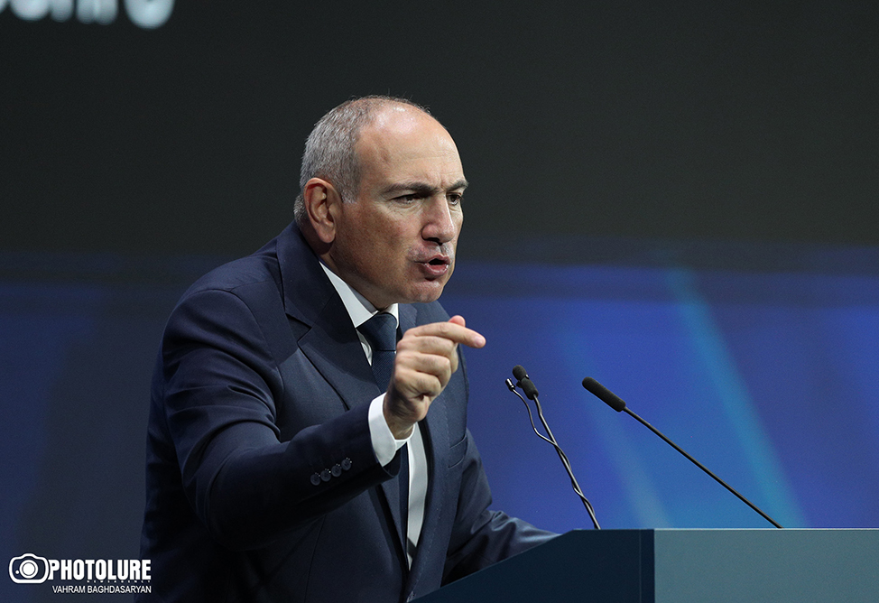 Пашинян: нужно понять, что Армения уже живет в условиях Четвертой республики Пашинян: нужно понять, что Армения уже живет в условиях Четвертой республики