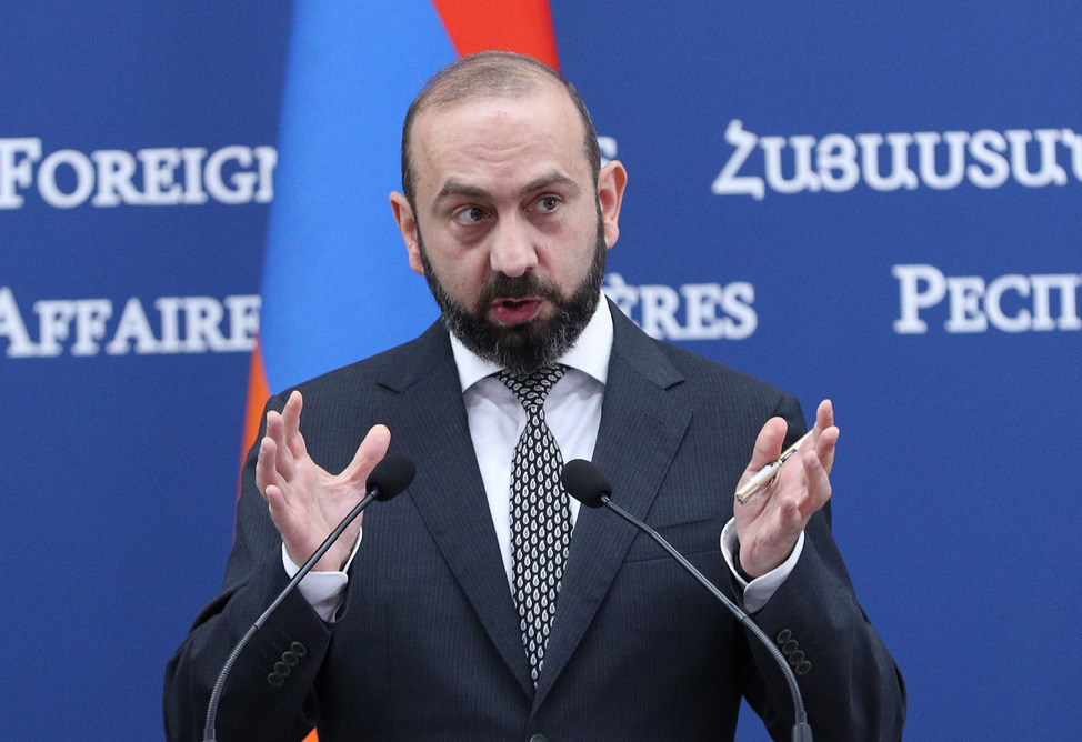 Armenia rejects Azerbaijan's precondition for constitutional amendments - Mirzoyan Armenia rejects Azerbaijan's precondition for constitutional amendments - Mirzoyan