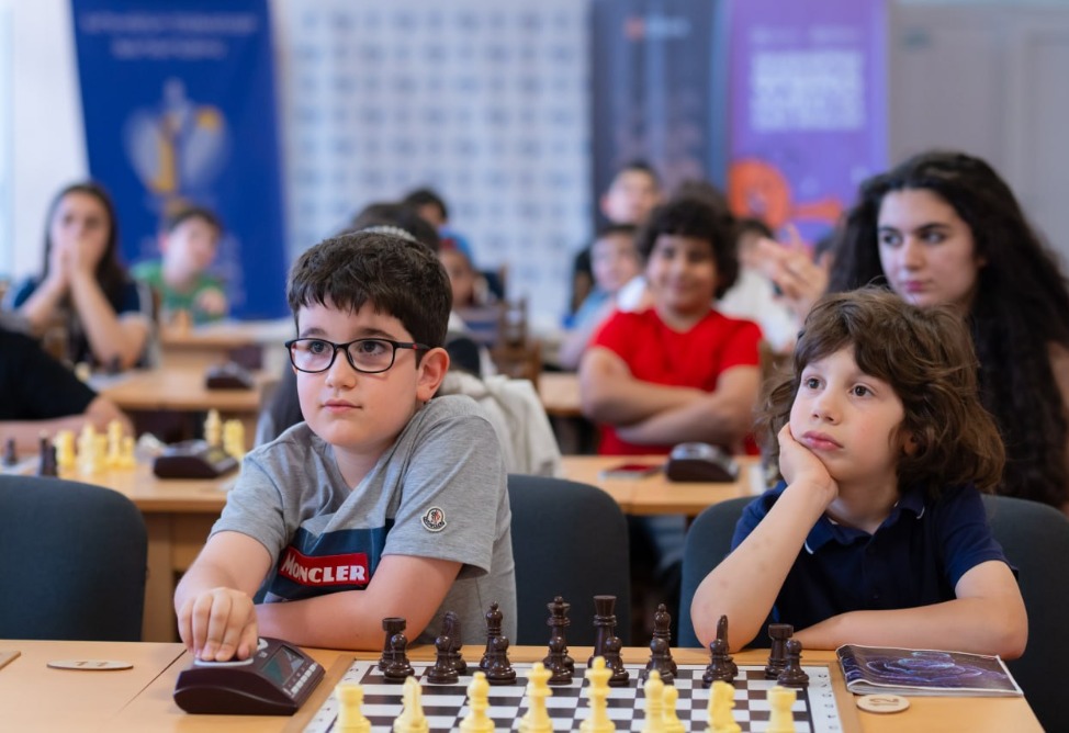 Financial Literacy Training for Young Chess Players: Idram & IDBank
