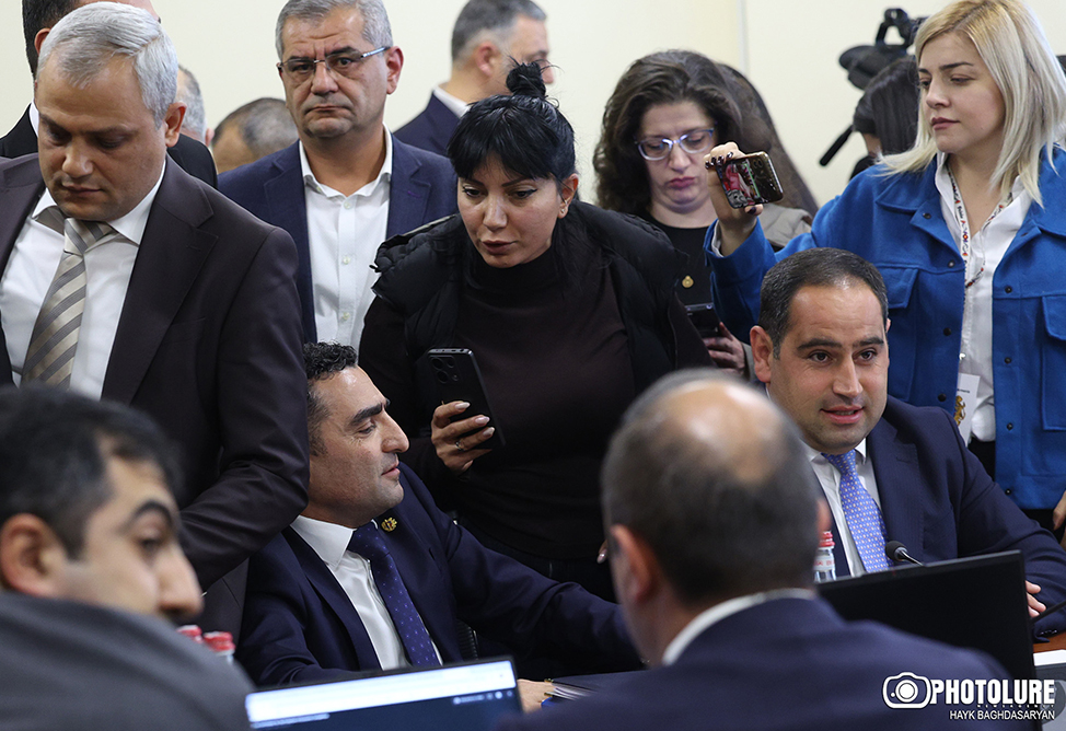 КРОУ, ЭСА, скандал КРОУ, ЭСА, скандал