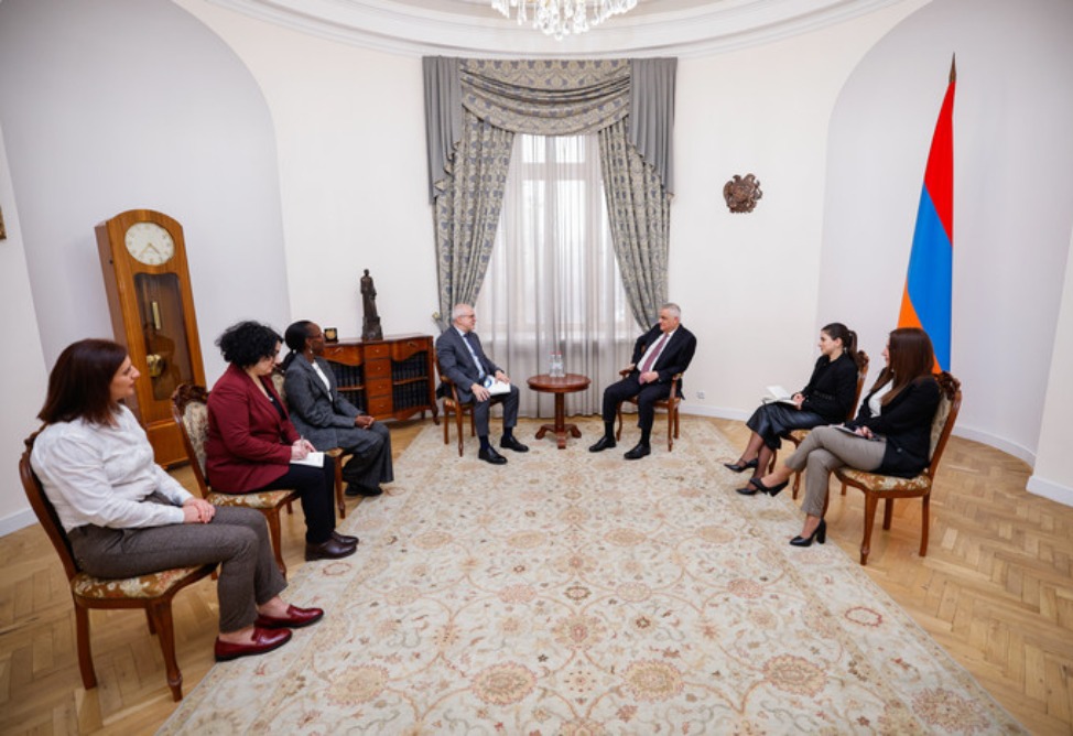 Мгер Григорян обсудил с представителем ВБ перспективы развития региона при разблокировании коммуникаций