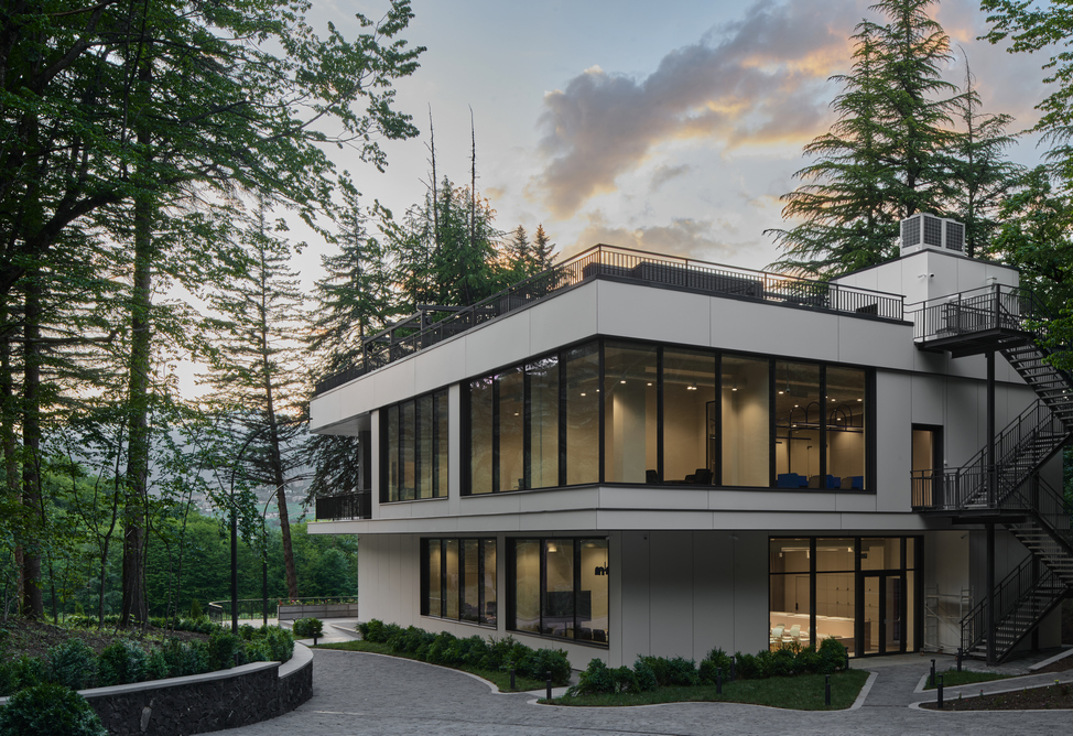 PPLS Rooms Co-living and Villa3 Community Hub Open in Dilijan as Part of Green Rock’s Mixed-Use Development