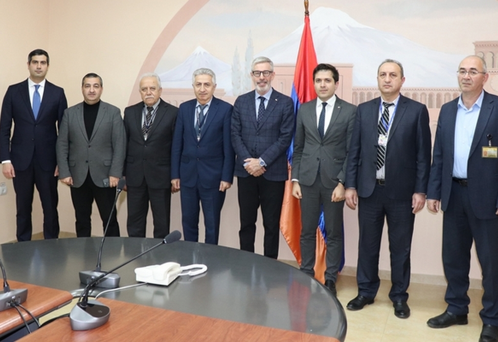 Հայկական ԱԷԿ–ը նախատեսում է համագործակցություն զարգացնել շվեդական ընկերությունների հետ Հայկական ԱԷԿ–ը նախատեսում է համագործակցություն զարգացնել շվեդական ընկերությունների հետ