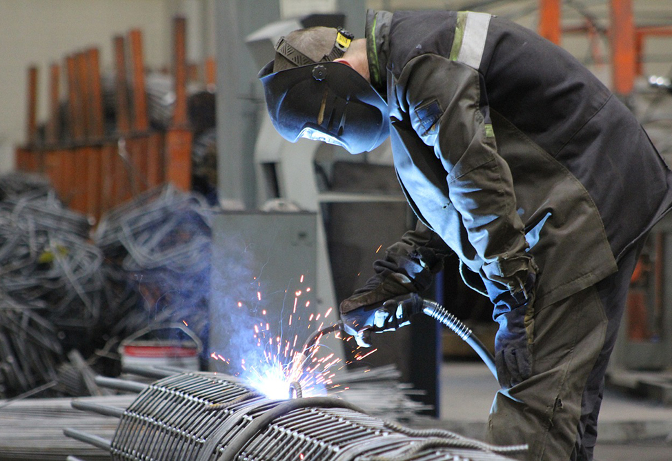 Экономическая активность в Армении в феврале замедлилась, но рост оставался стабильным за счет двух сфер – ВБ