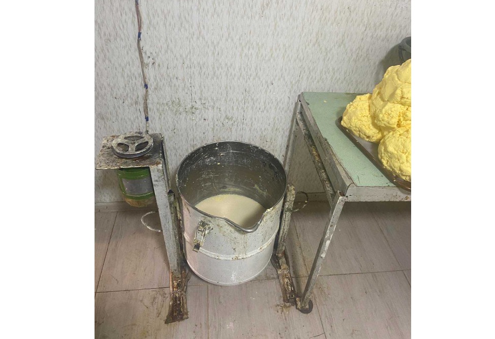 Կաթնամթերքի արտադրամասի գործունեություն է կասեցվել անթույլատրելի խախտումների պատճառով (ՖՈՏՈ)