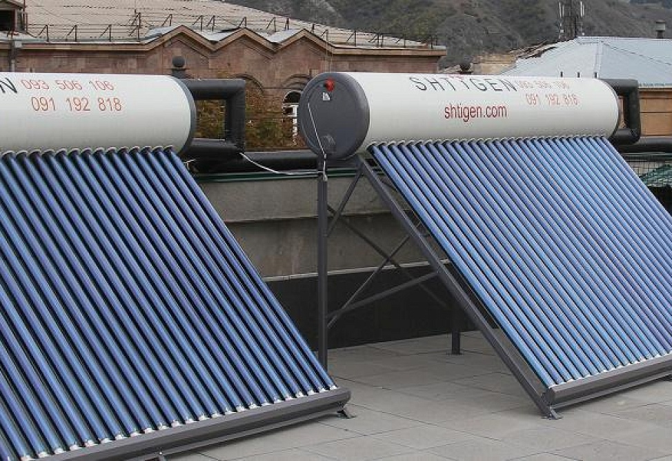 ԱԿԲԱ-ԿՐԵԴԻՏ ԱԳՐԻԿՈԼ Բանկի աջակցությամբ Օրրան բարեգործական ՀԿ–ի Վանաձորի մասնաճյուղում տեղադրվել են արևային ջրատաքացուցիչներ