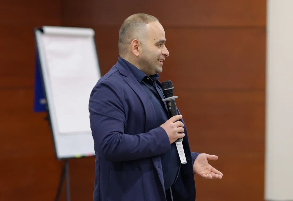 Григор Аракелян Григор Аракелян